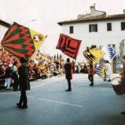 Sbandieratori_contrade_palio_bettolle