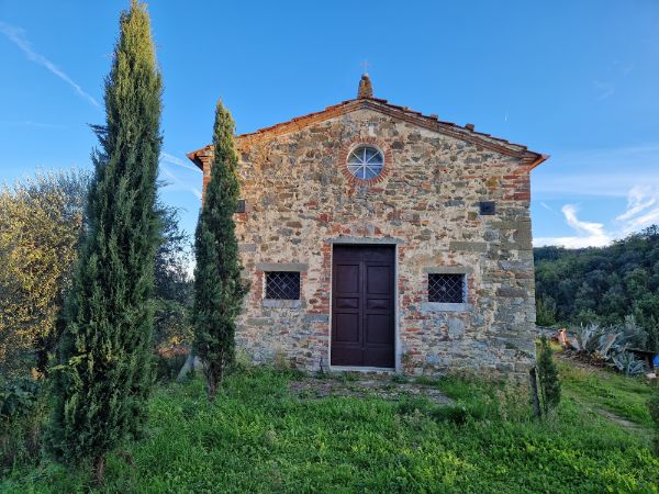 Chiesa di Santa Maria di Farnetella Chiesa di Santa Maria di Farnetella